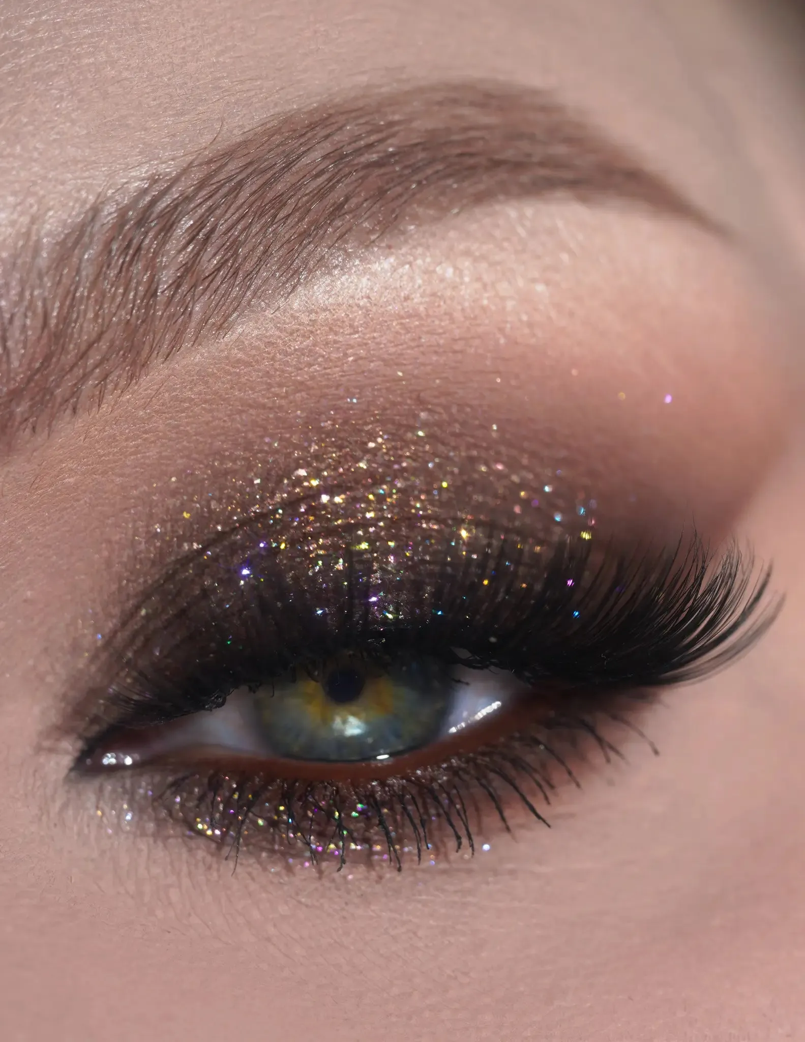 #29 Gray Brown Eyeshadow Glitter