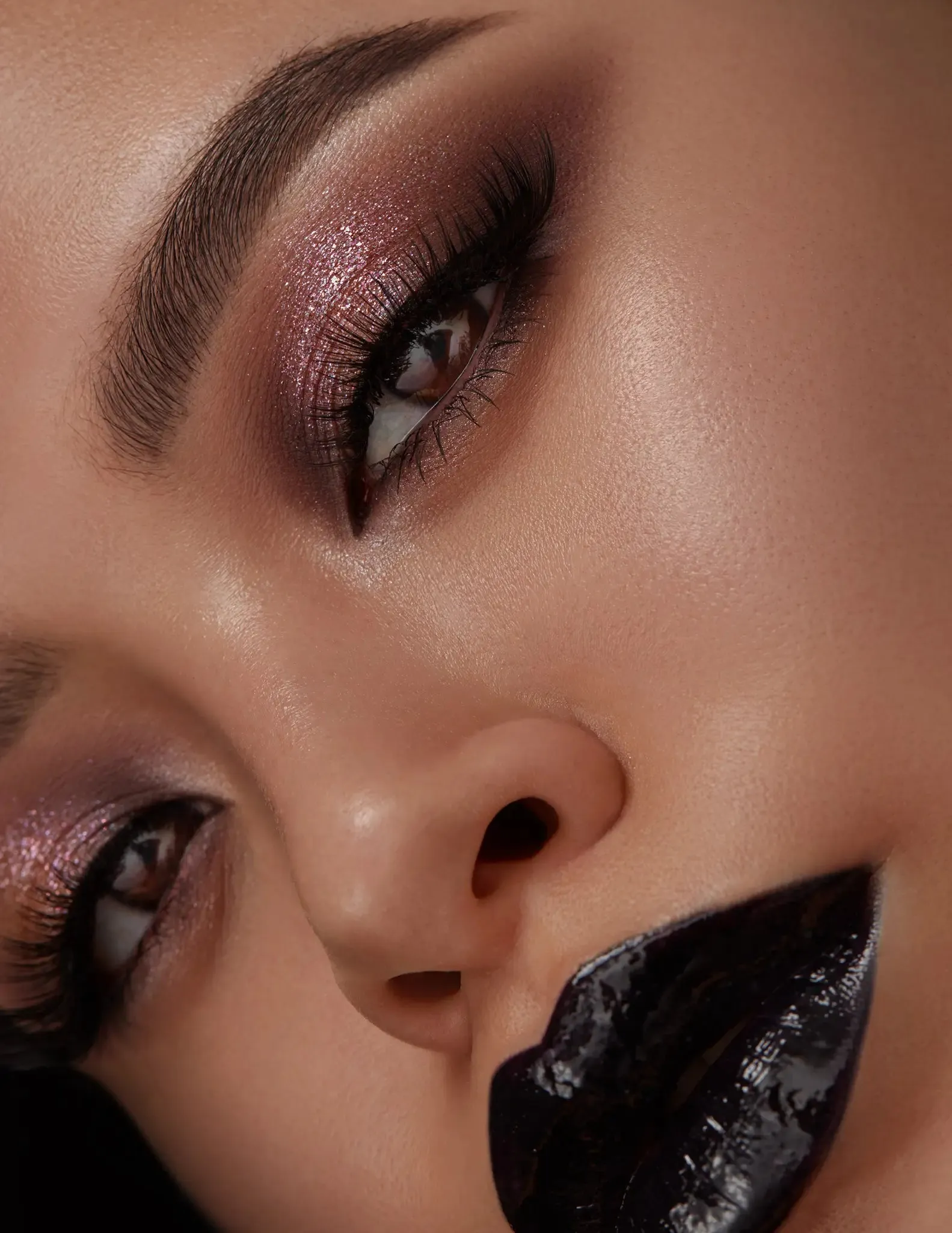 #32 Beige Eyeshadow Glitter