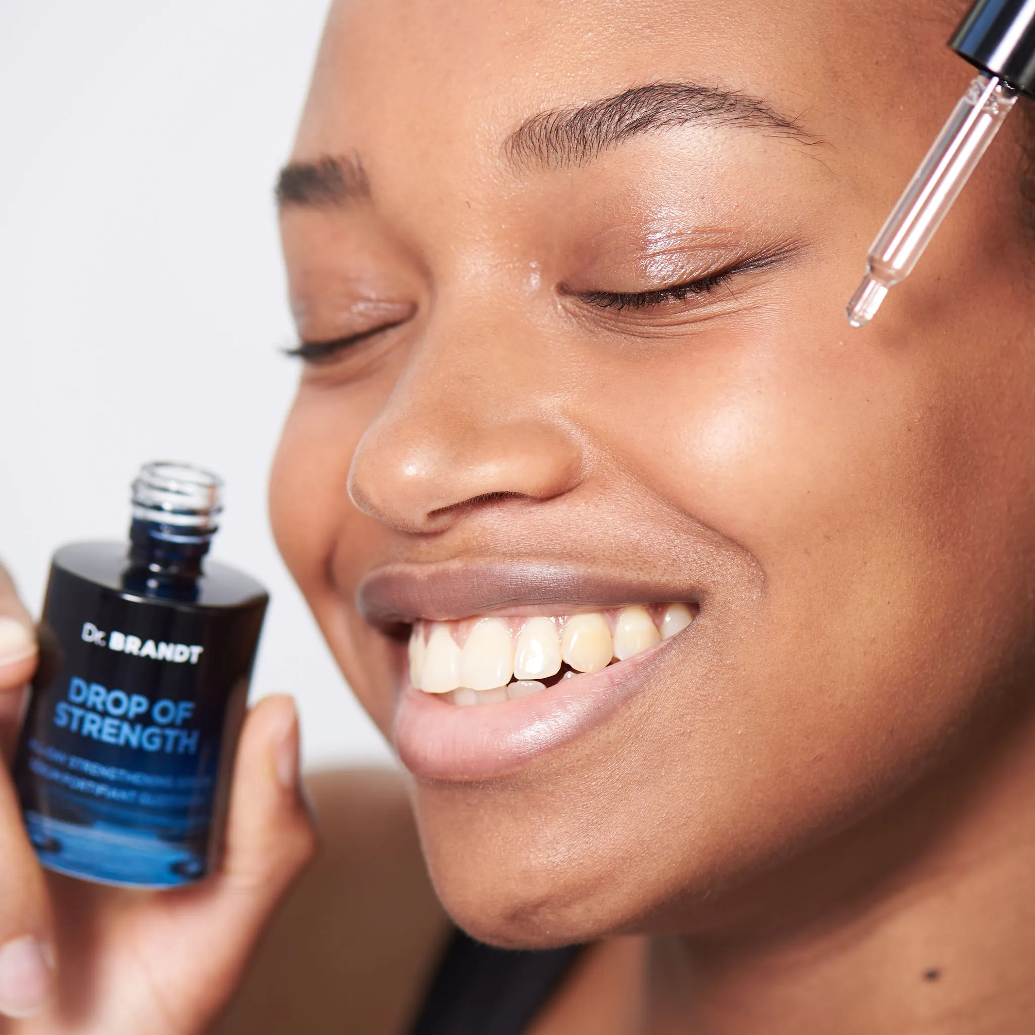 ALL-DAY STRENGTHENING SERUM MINI