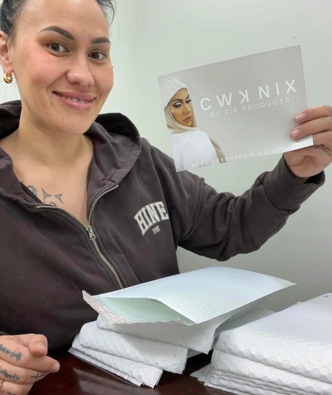 Cwnix Eyeshadow Palette